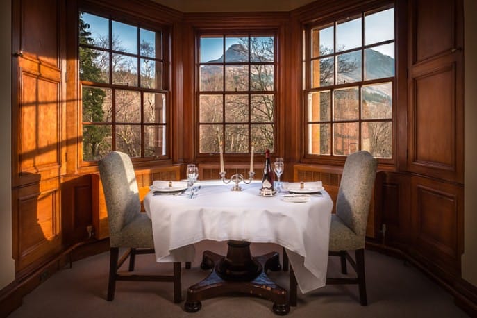 Dining-table-in-suite-6-sitting-room-687×430