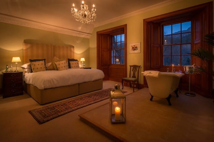 Suite-4-Master-bedroom-687×430 (1)