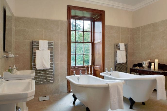 suite_3_bathroom-687×430