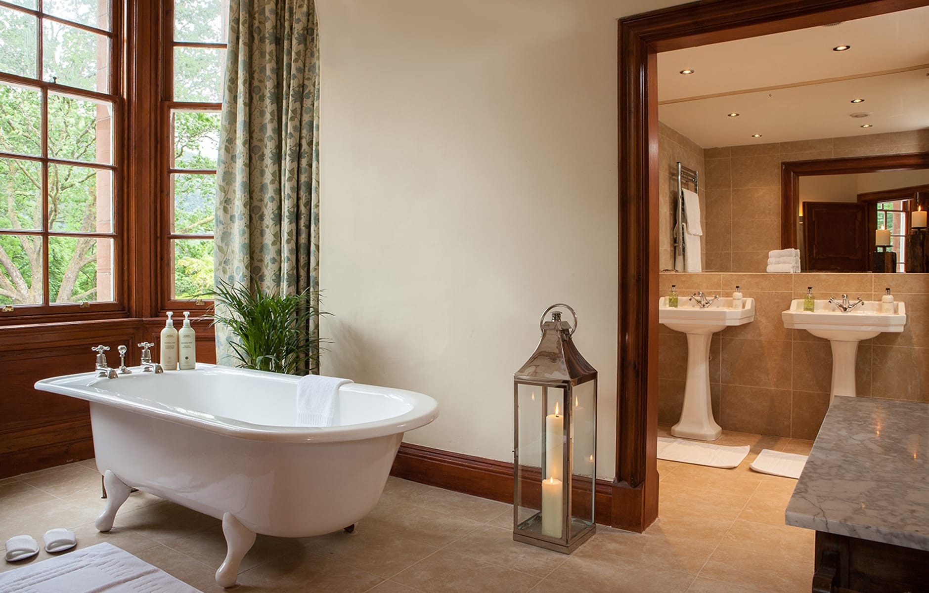 suite-2-bathroom_7683784960_o