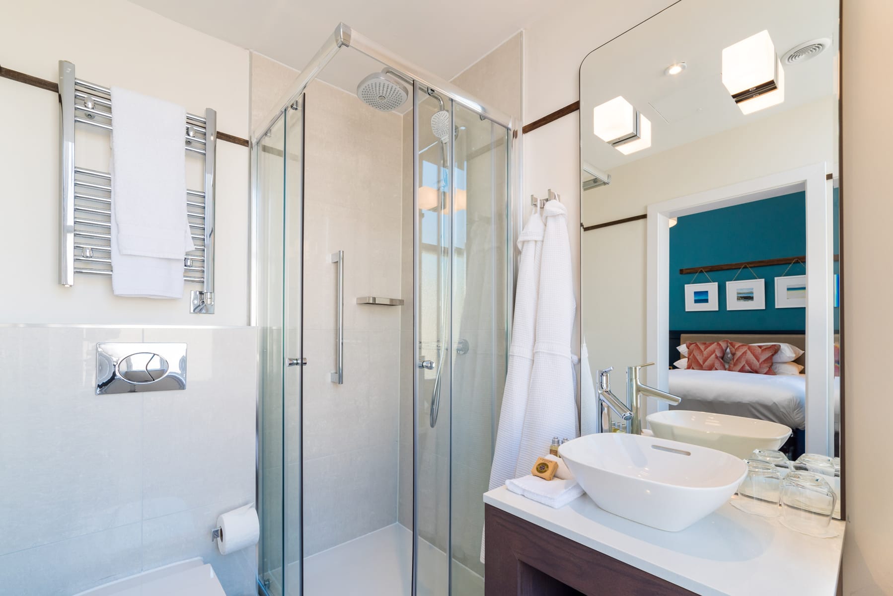 bathroom in double room at The Perle Oban