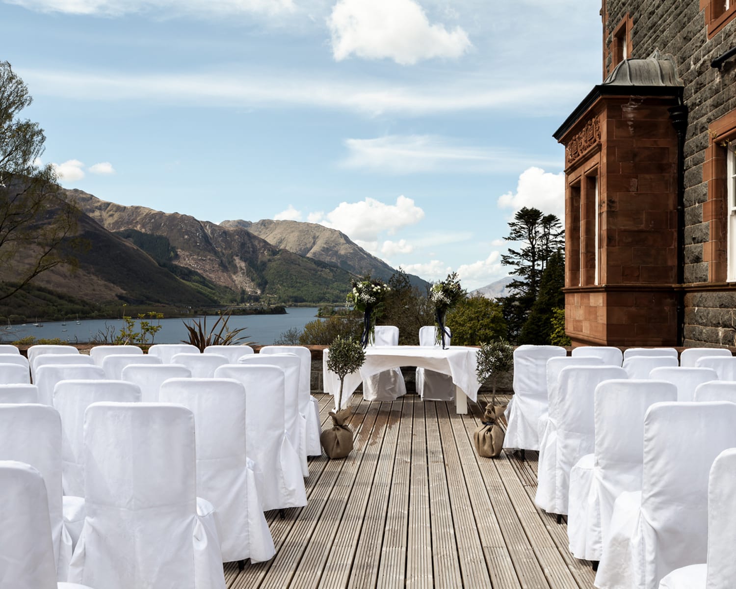 glencoe-house-wedding-facilities-outdoor-lake-view_32739340663_o